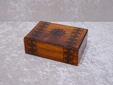 m88tu8 - Holz Design Kästchen