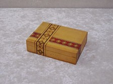 uqGXz5 - DDR Design Holz